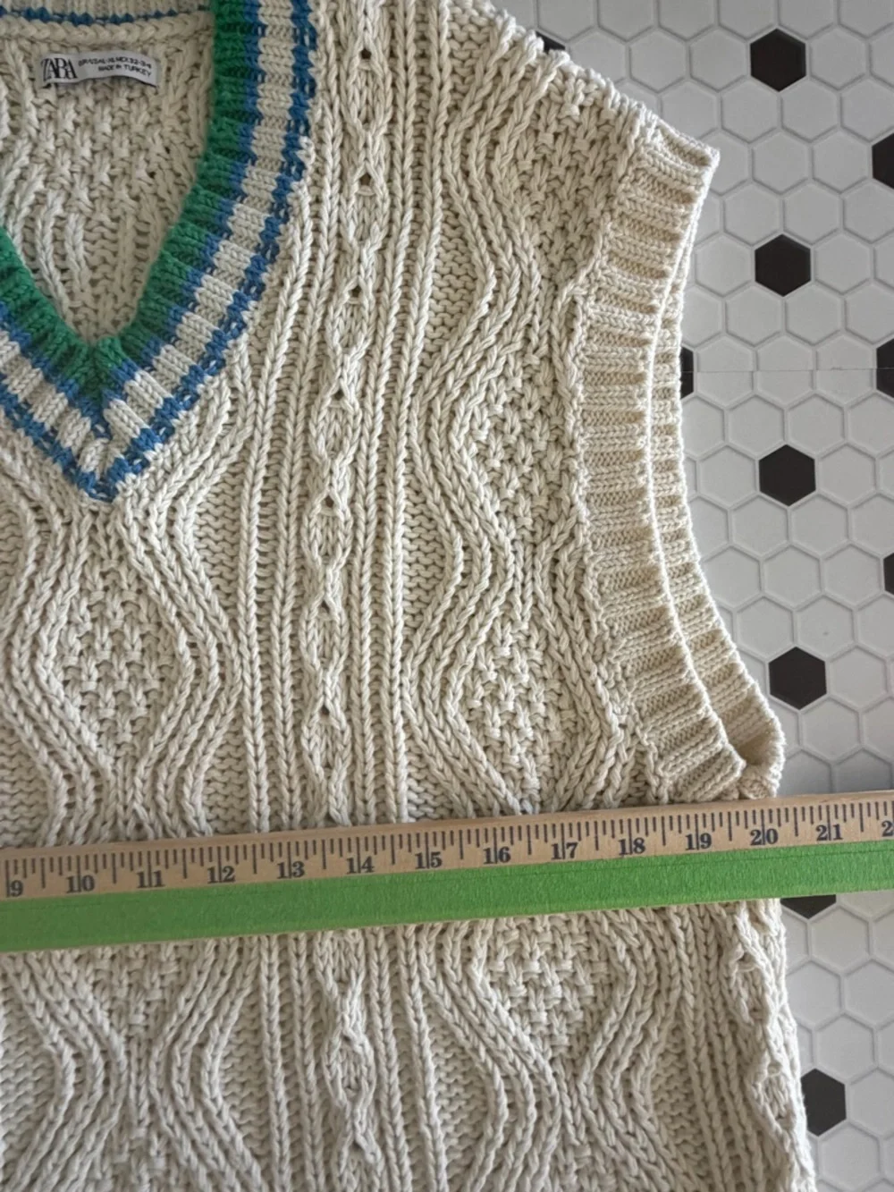 Zara Cream Cable Knit Sweater Vest V-Neck Preppy Varsity Chunky Knit Cottagecore
